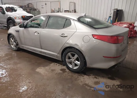 2015 Kia Optima Lx z USA, uszkodzony, nr VIN 5XXGM4A79FG362759